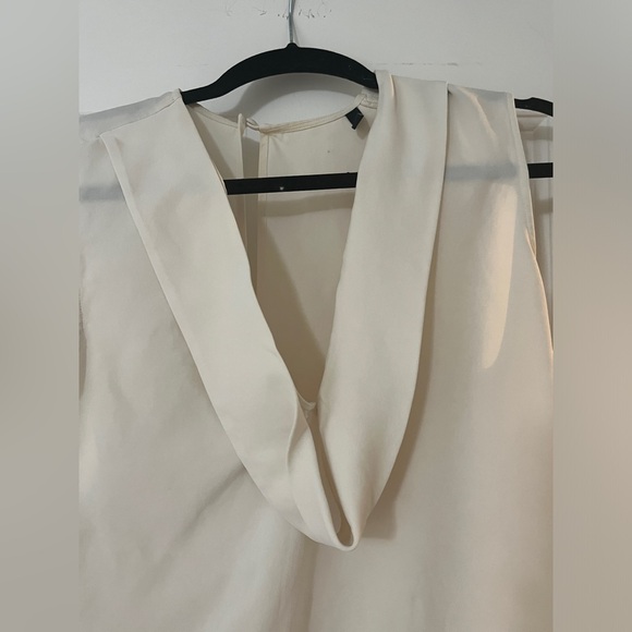 Blouse - Picture 2 of 3